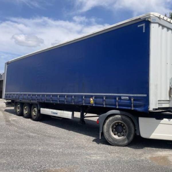 Tautliner Trailer in Libya and Tunisia