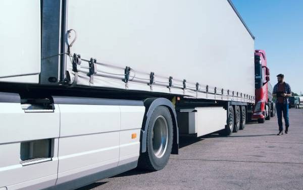 Tautliner Trailer in Tunisia and Libya